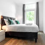 Fast Wifi, Vibrant Home, 10 Min From Efteling Apartman
